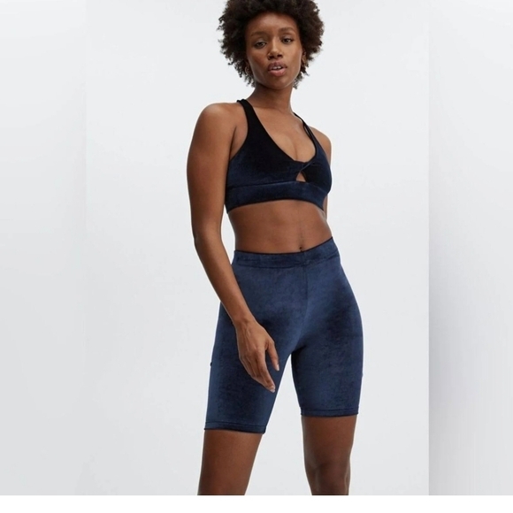 NEW Fabletics Deep Navy Velour Biker Shorts 9 - Picture 2 of 11